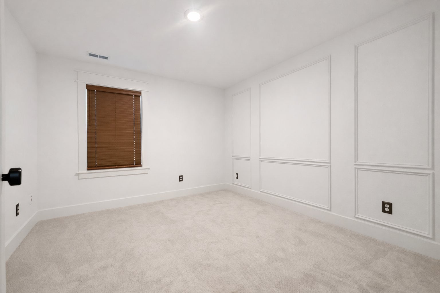 Building Photo - 2022 Maple Vw Ln