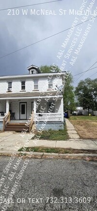Building Photo - 210 W McNeal St
