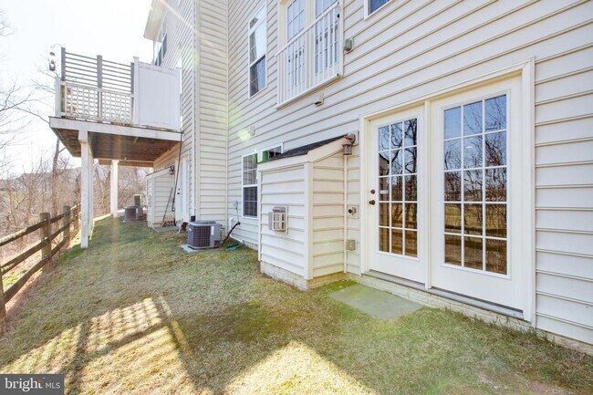 Building Photo - 2021 Crescent Moon Ct