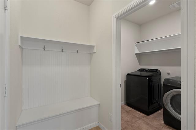 Building Photo - 9205 Nickel Creek Dr