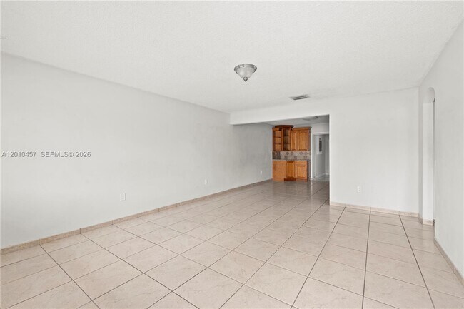 Building Photo - 1800 SW 97th Ave