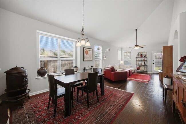 Building Photo - 328 Rock Mill Loop