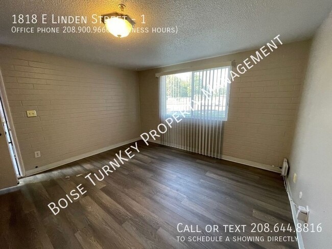 Building Photo - 1818 E Linden St