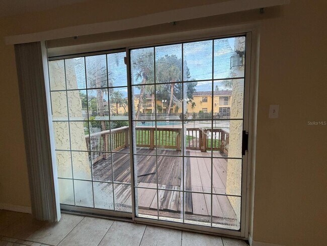 Building Photo - 7501 Gallineta Ct