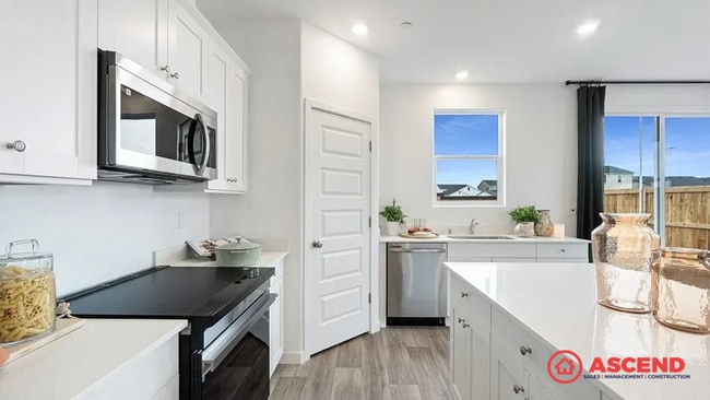 Building Photo - Stunning Newly Built Home In Gossamer Grove!