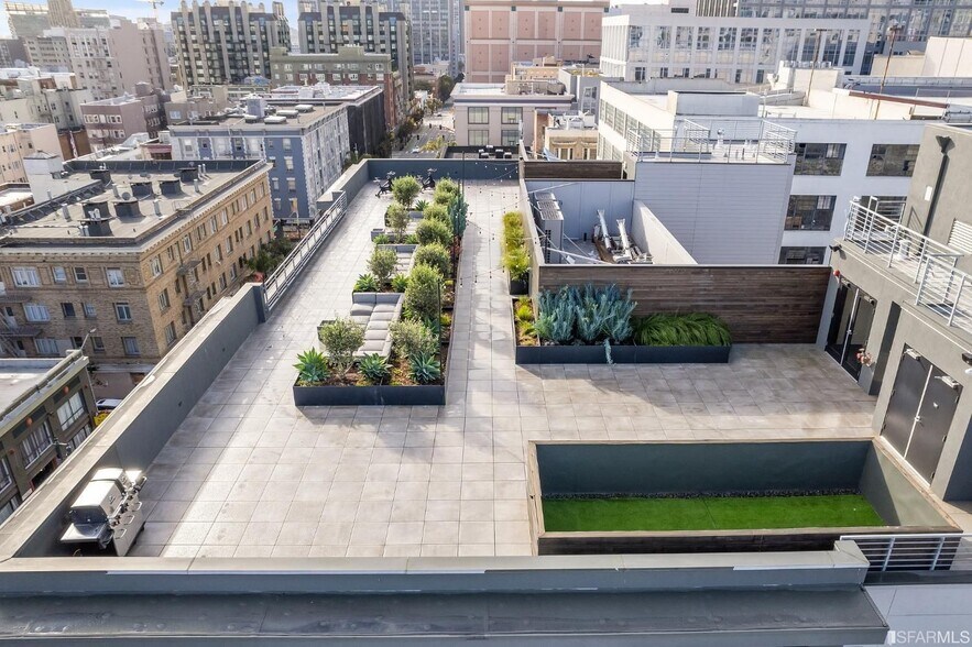 Building Photo - 1201 Sutter St