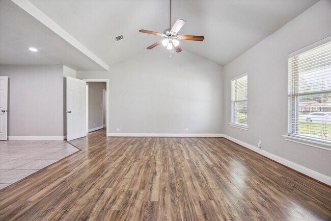 Building Photo - 5014 Yellowstone Blvd