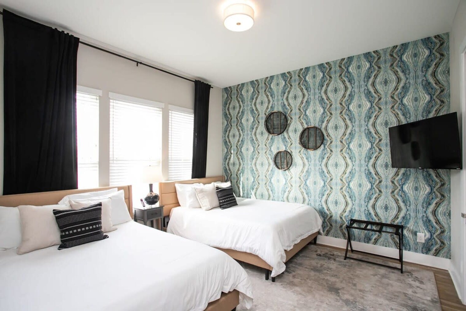 Building Photo - 709 26th Ave N