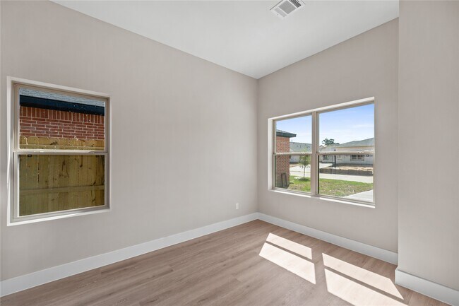 Building Photo - 2618 Liguria Ln