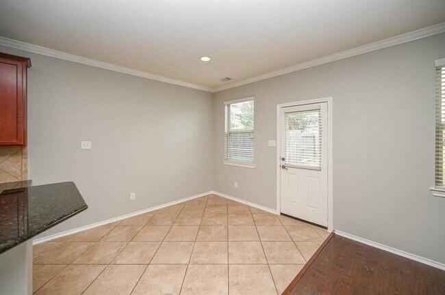 Building Photo - 6431 Calgary Woods Ln
