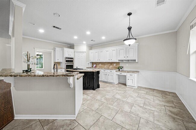 Building Photo - 2452 Ripplewood Dr