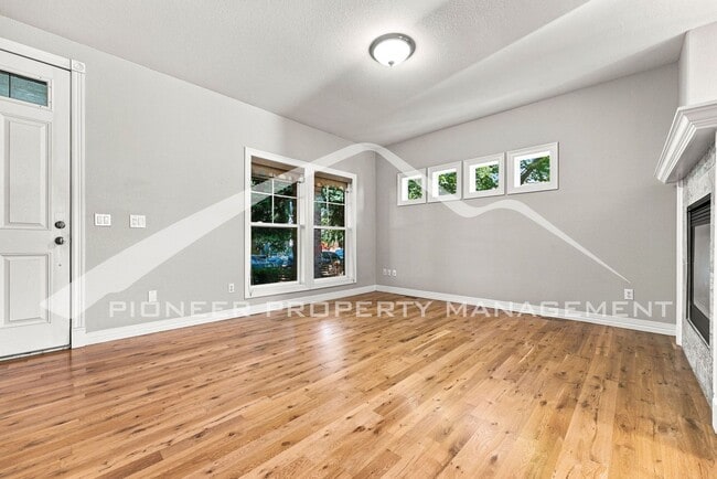 Building Photo - 4570 Meade St