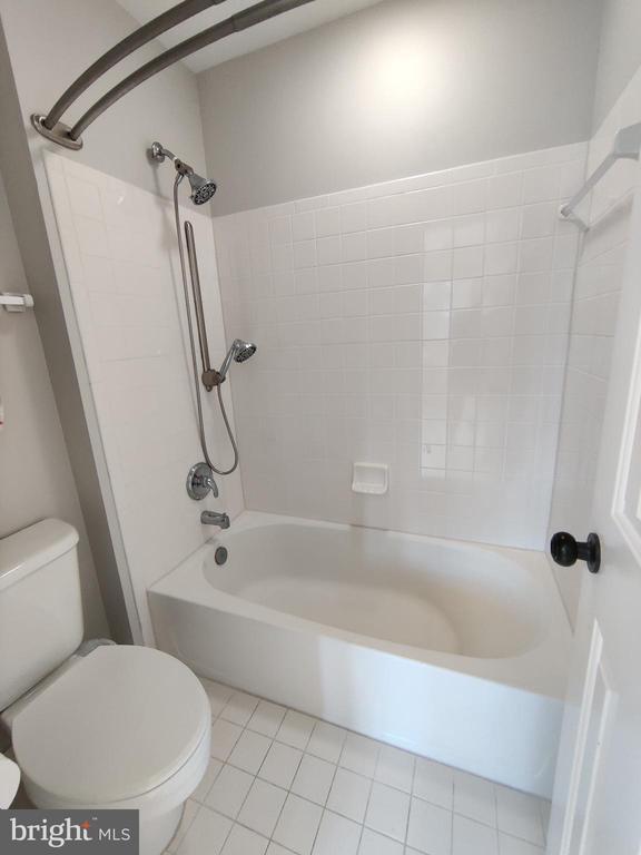 Building Photo - 7500 Tahoe Ct