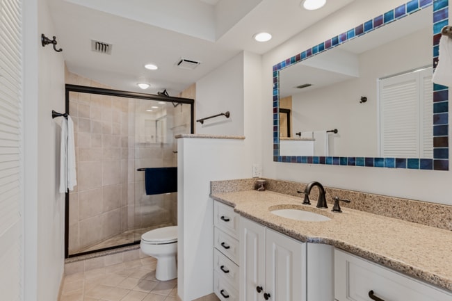 Building Photo - 6295 Bahia Del Mar Cir
