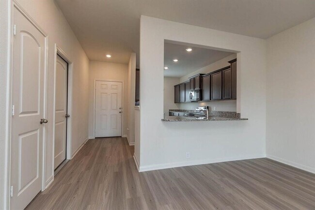 Building Photo - 20715 Nala Bear Dr