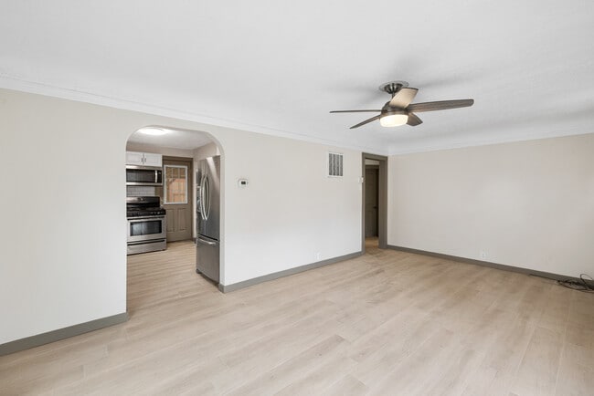 Building Photo - 5737 SE Harold St