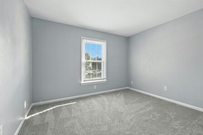 Building Photo - 412 Desertmartin Way