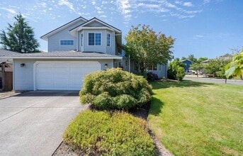 Building Photo - 3180 SW 31st St