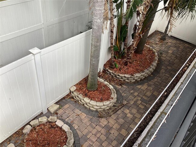 Building Photo - 3291 Brewster Dr