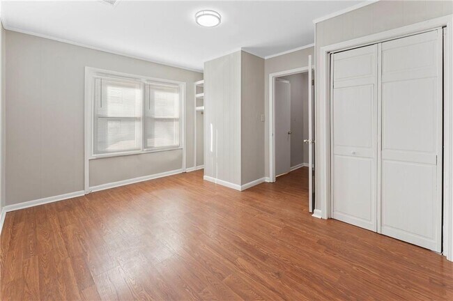 Building Photo - 320 Crossville Ct