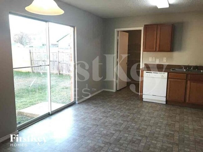Building Photo - 3356 Mojave Dr