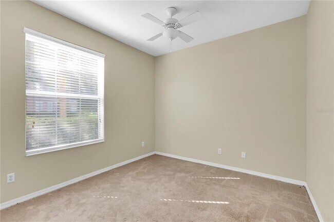 Building Photo - 8304 Portofino Dr