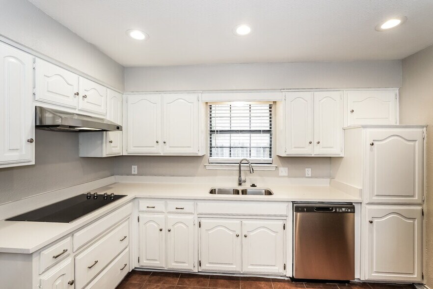 Building Photo - 716 Havencrest Dr
