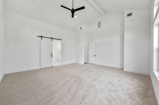Building Photo - 125 Stockman Dr