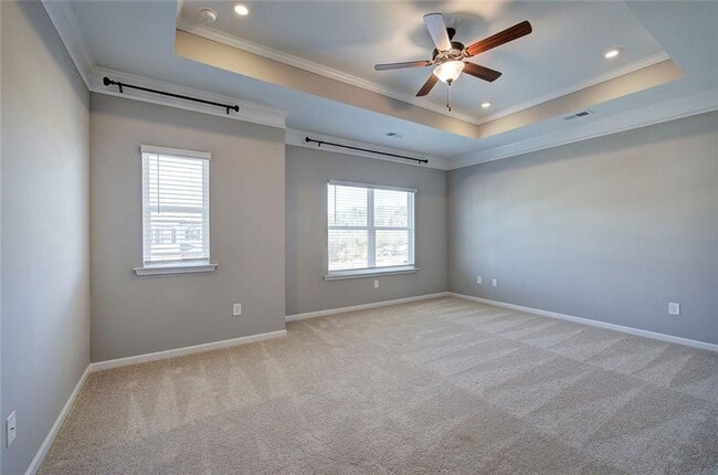 Building Photo - 401 Perth Dr