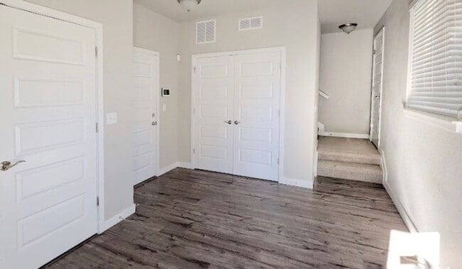 Building Photo - AWESOME MAINTENANCE-FREE PATIO HOME WITH 3 BDRMS, 3 BATHS & 2-CAR GARAGE!