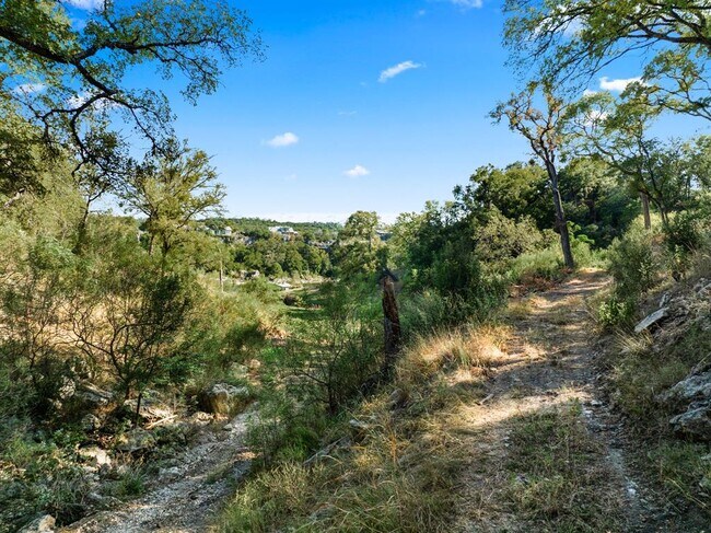 Building Photo - 2201 Improver Rd