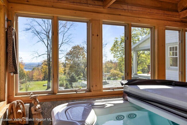 Building Photo - 114 Chase Rd