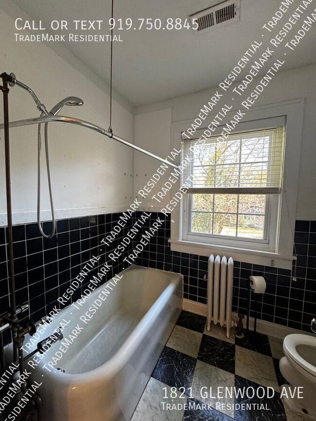 Building Photo - 1821 Glenwood Ave