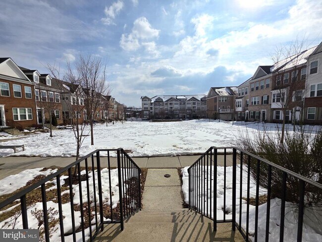 Building Photo - 12855 Clarksburg Square Rd