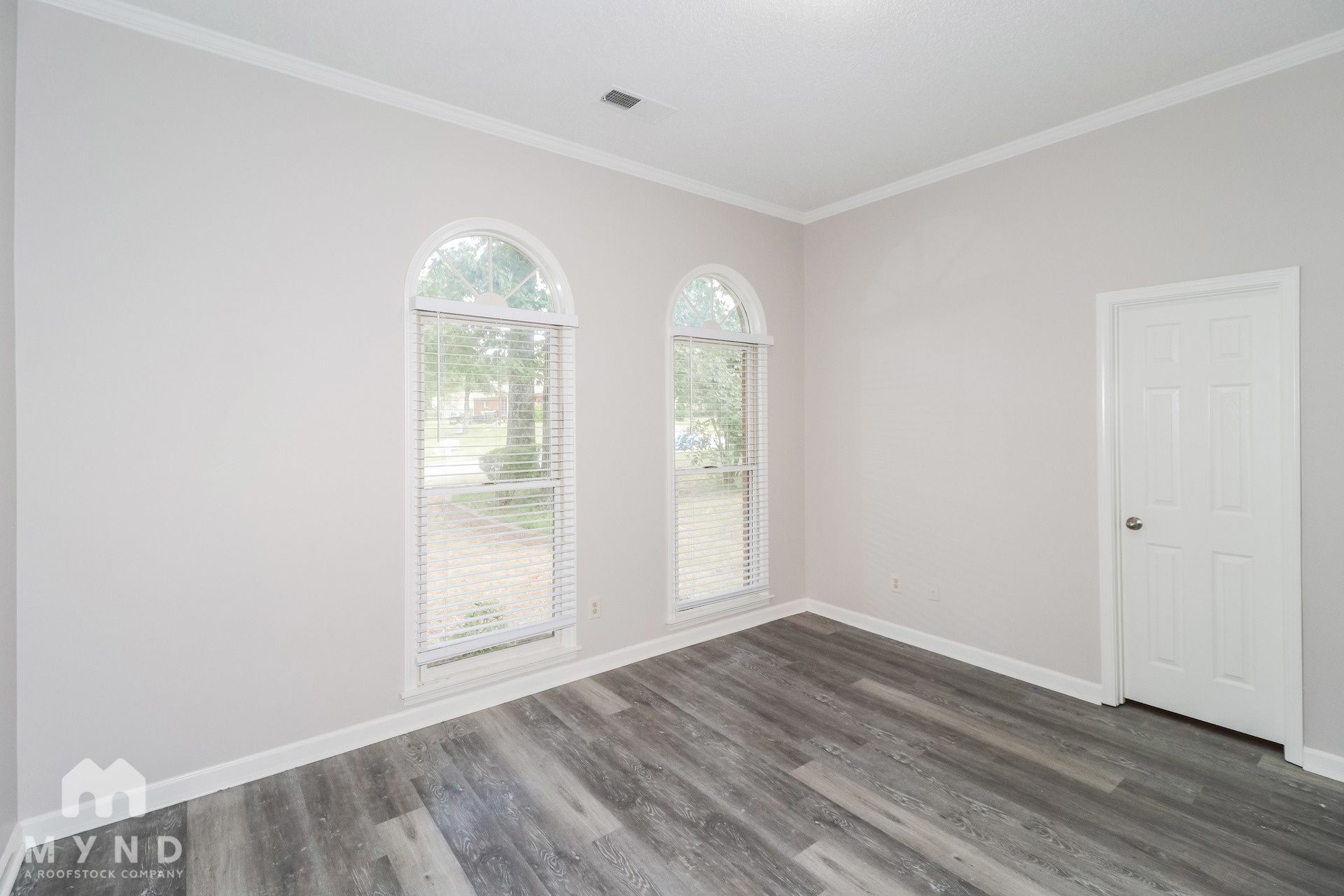 Building Photo - 1624 Wayside Cove
