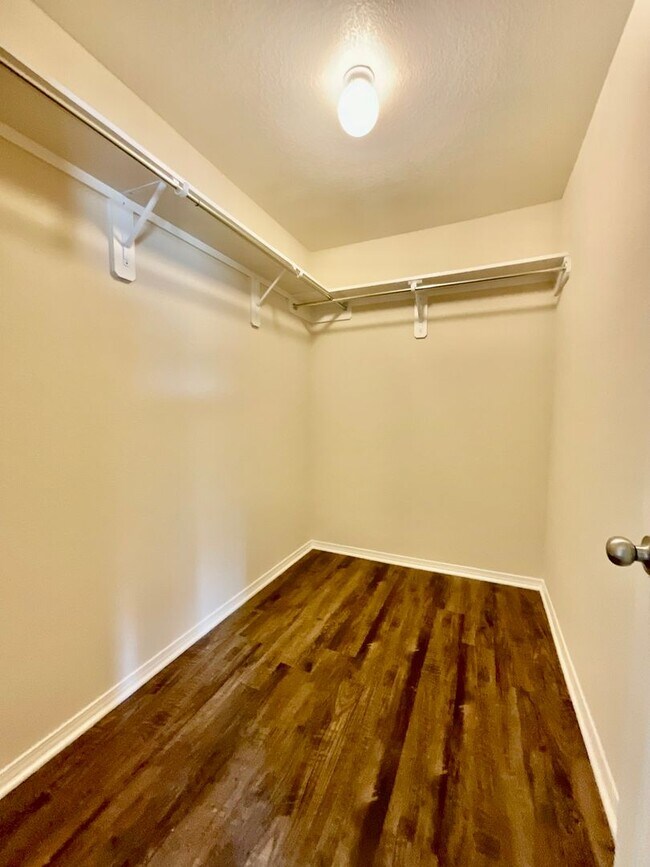 Building Photo - 4401 Olympic Dr