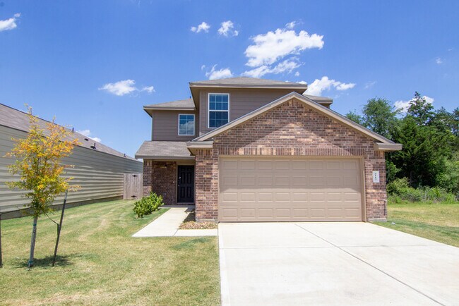 Building Photo - Oakwood Forest - 2117 Oakwood Forest Drive...