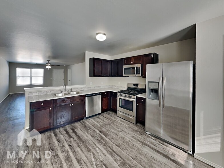 Building Photo - 10604 SW 22nd St