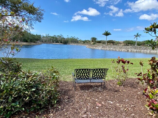 Building Photo - 7515 Stoneybrook Dr