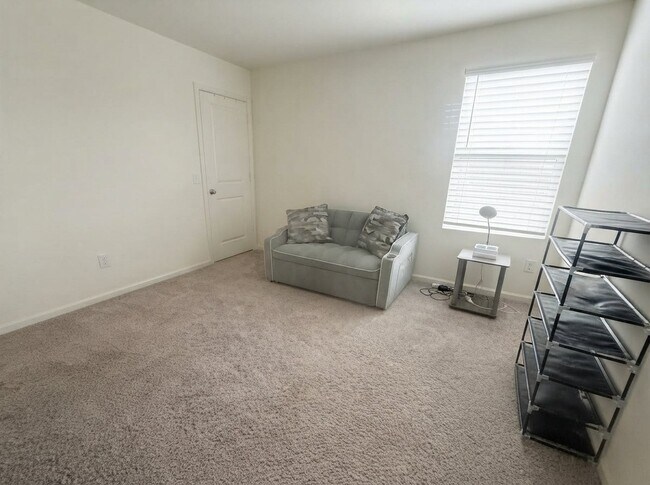 Building Photo - 21655 Cottage Ln