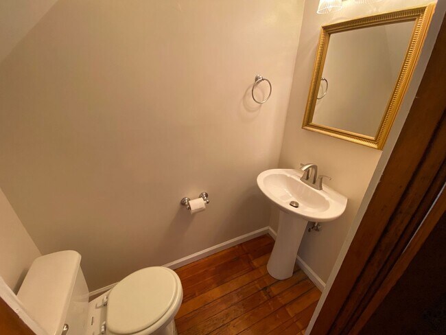 Building Photo - Price Ave 49-51 NCR