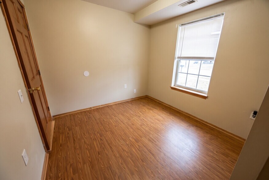 Building Photo - 520 W Mifflin St