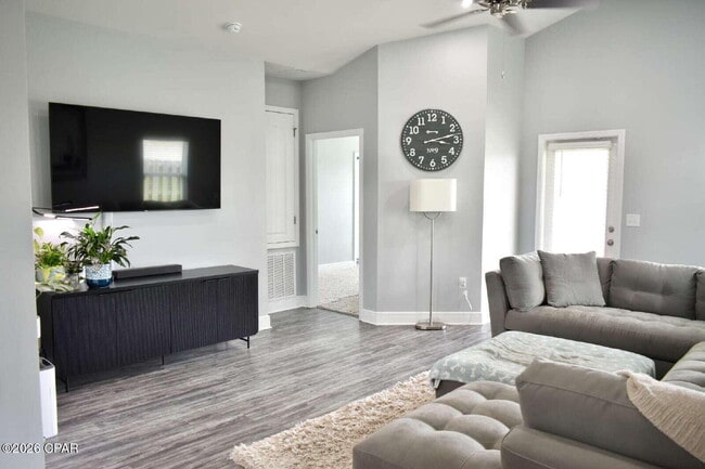 Building Photo - 806 Cason Dr