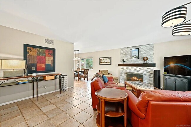 Building Photo - 462 Dewane Dr