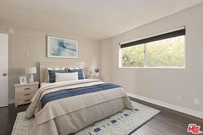 Building Photo - 18065 Coastline Dr