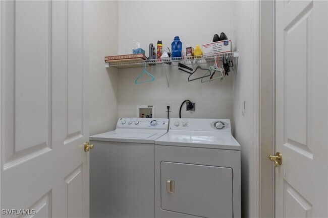 Building Photo - 28452 Del Lago Way