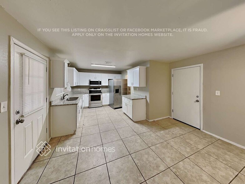 Building Photo - 9708 N 56th Ln