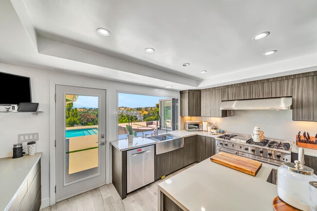 Building Photo - 22374 Algunas Rd