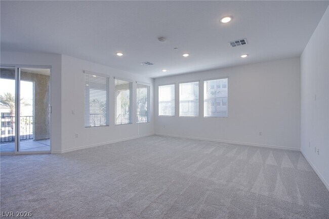 Building Photo - 2555 Hampton Rd