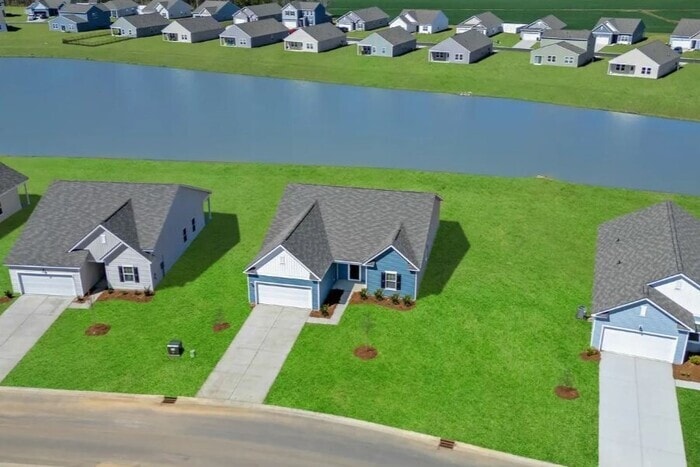 Building Photo - 639 Castillo Dr